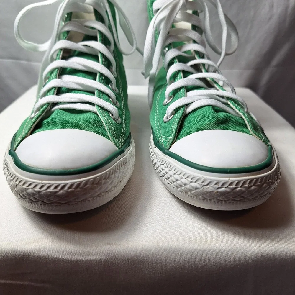 CONVERSE Chuck Taylor All Star High-Top Sneaker Womens/7.5 Mens/5.5 Green White